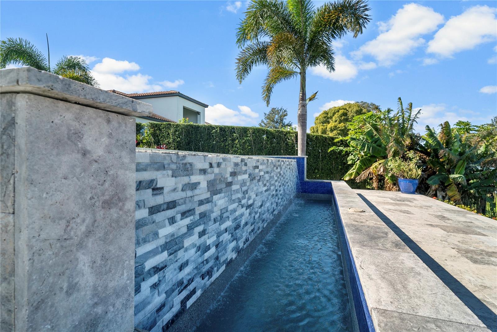 WATERSIDE ON JOHNS LAKE - Residential