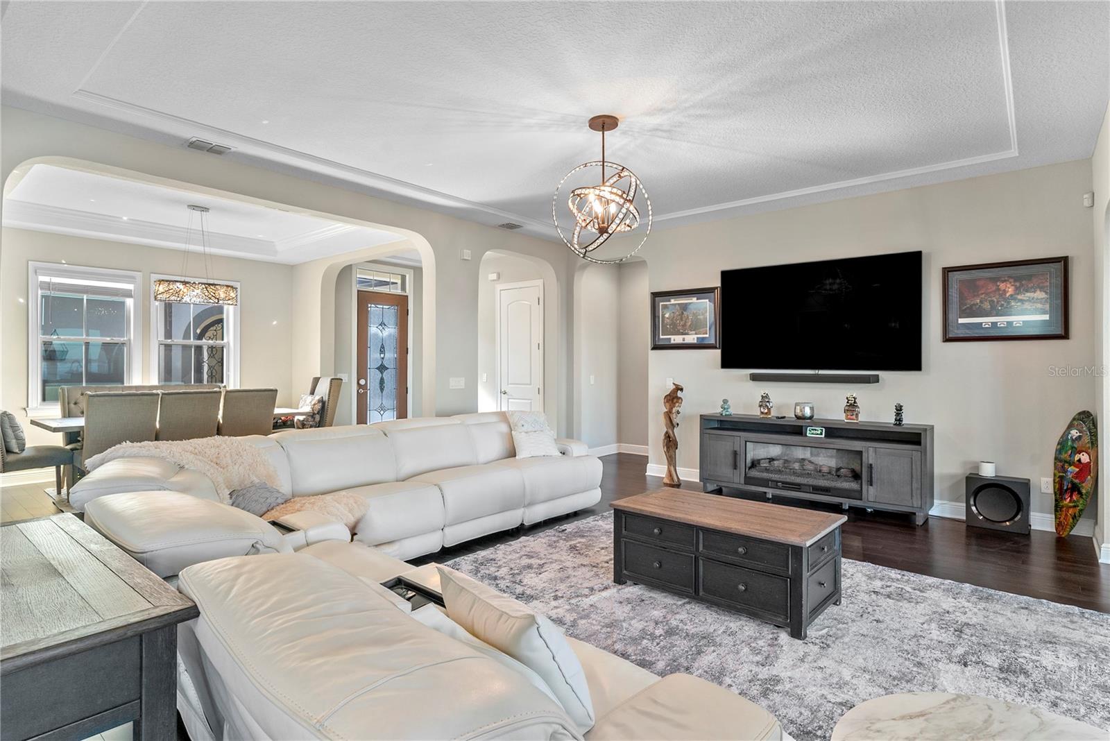 WATERSIDE ON JOHNS LAKE - Residential