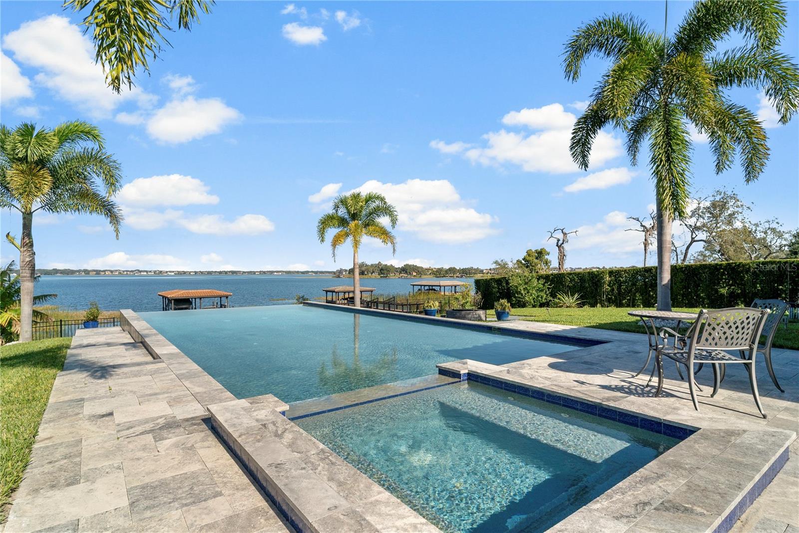 WATERSIDE ON JOHNS LAKE - Residential