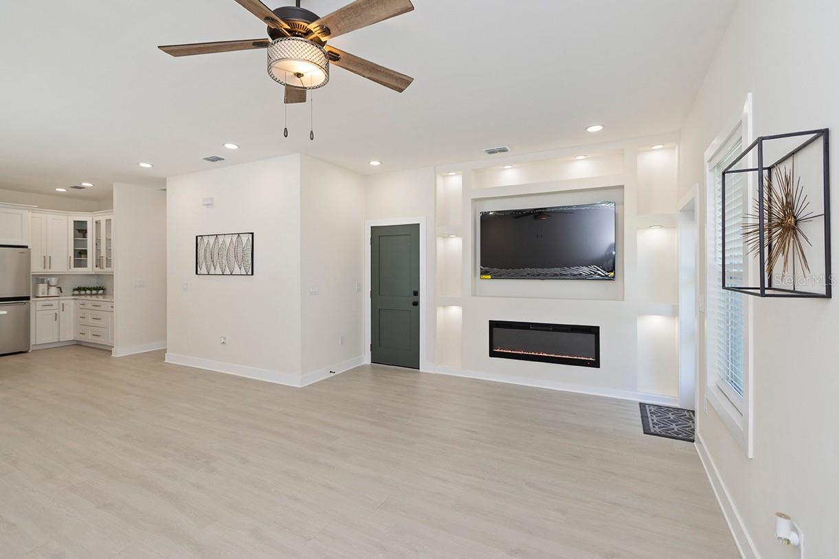SULPHUR SPGS ADD - Residential