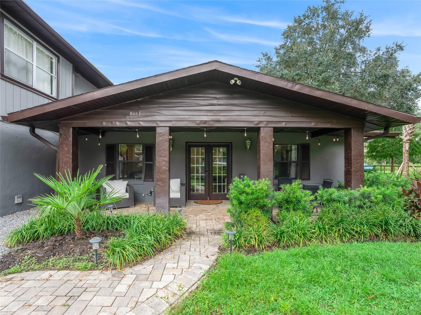 ROUTE 40 RANCHETTES - Residential