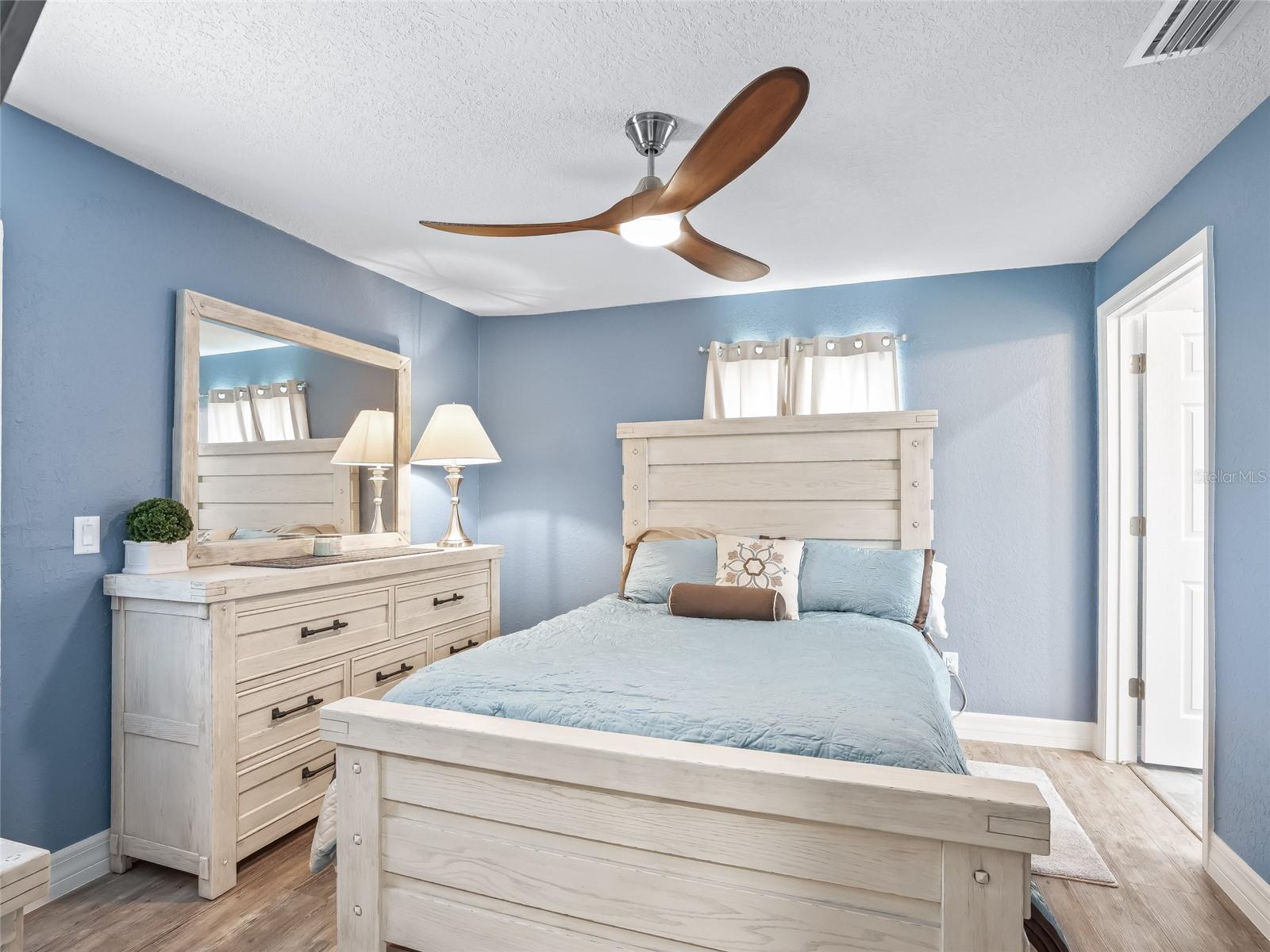 ROUTE 40 RANCHETTES - Residential