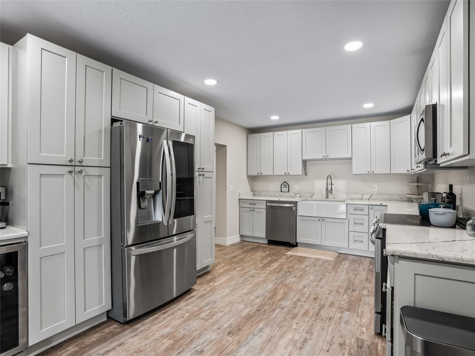 ROUTE 40 RANCHETTES - Residential
