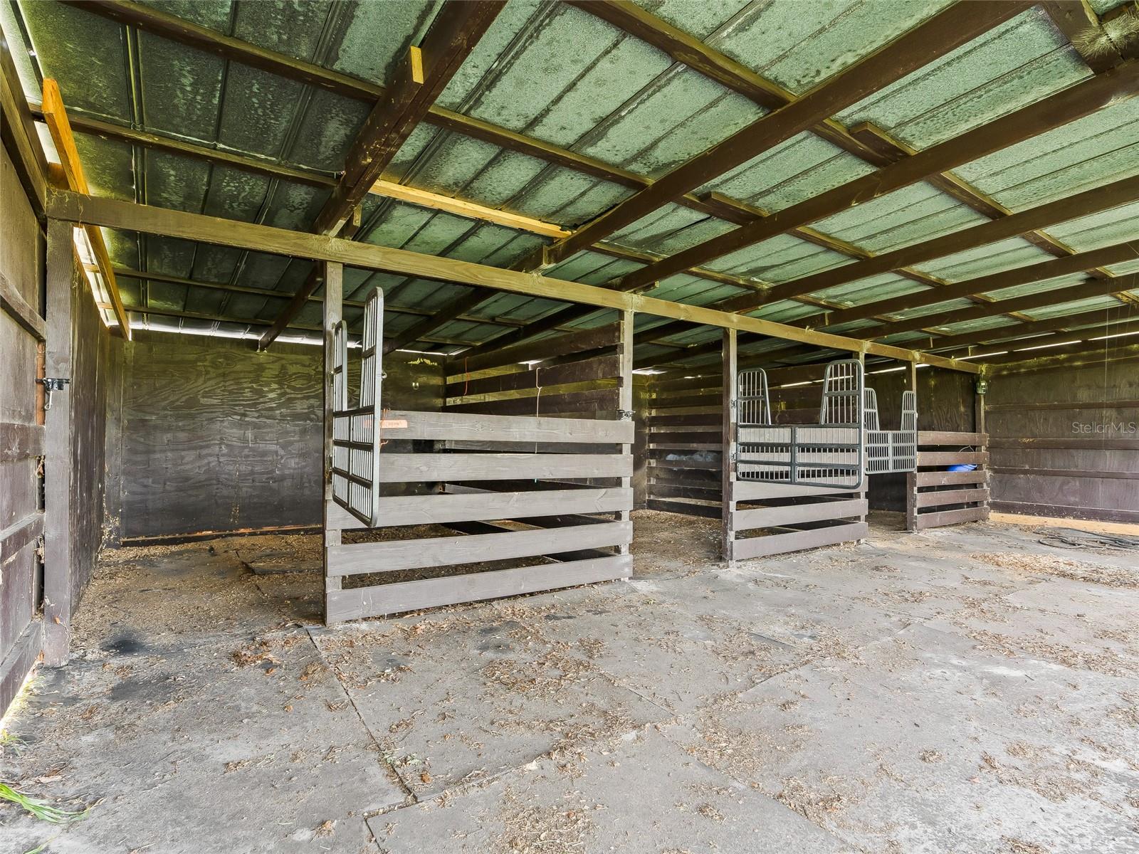 ROUTE 40 RANCHETTES - Residential
