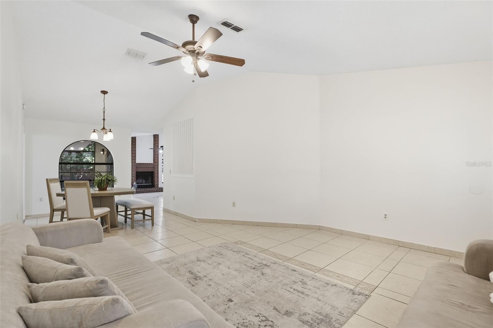 10142 CHESHUNT DRIVE