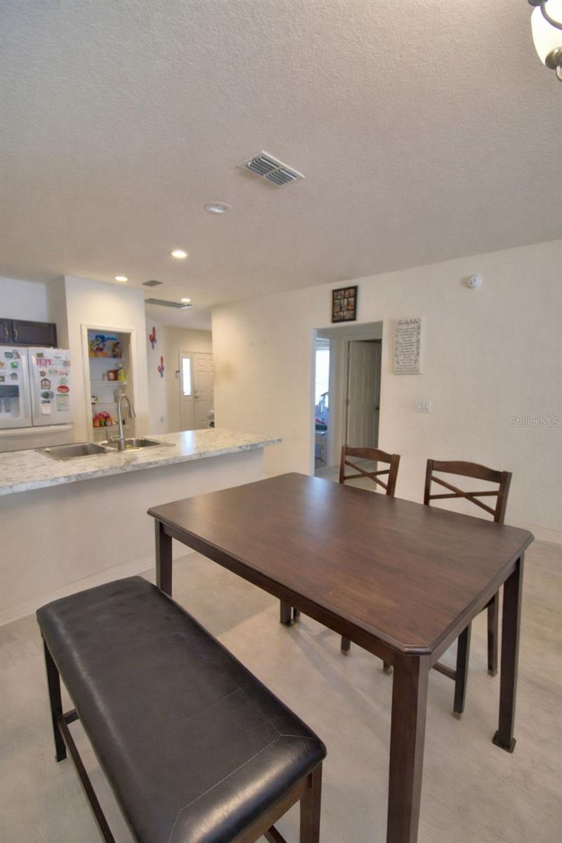 GROVE/HLND MEADOWS - Residential