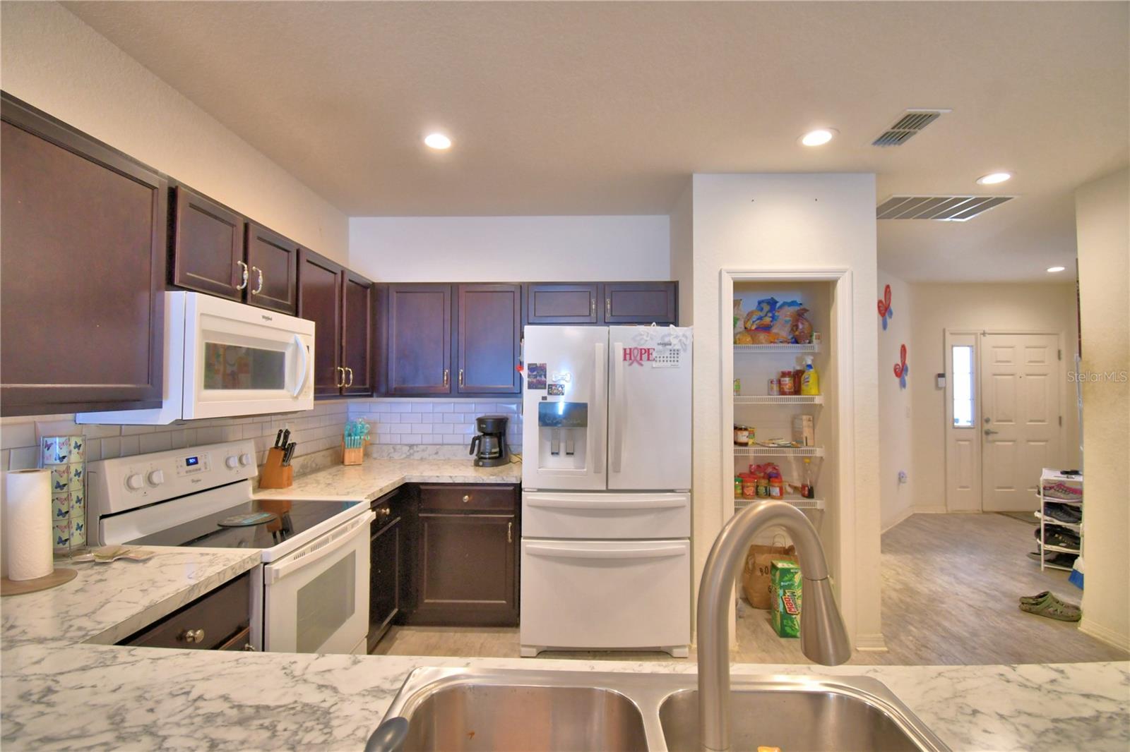 GROVE/HLND MEADOWS - Residential