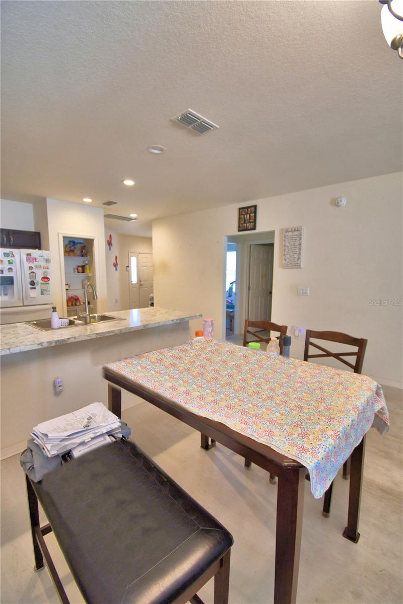 GROVE/HLND MEADOWS - Residential