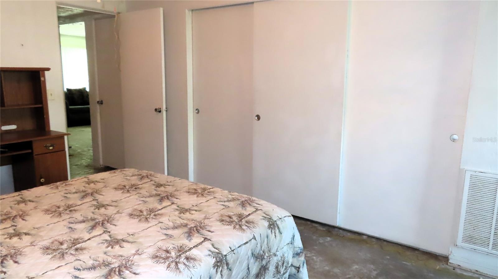 ON TOP OF THE WORLD - Residential