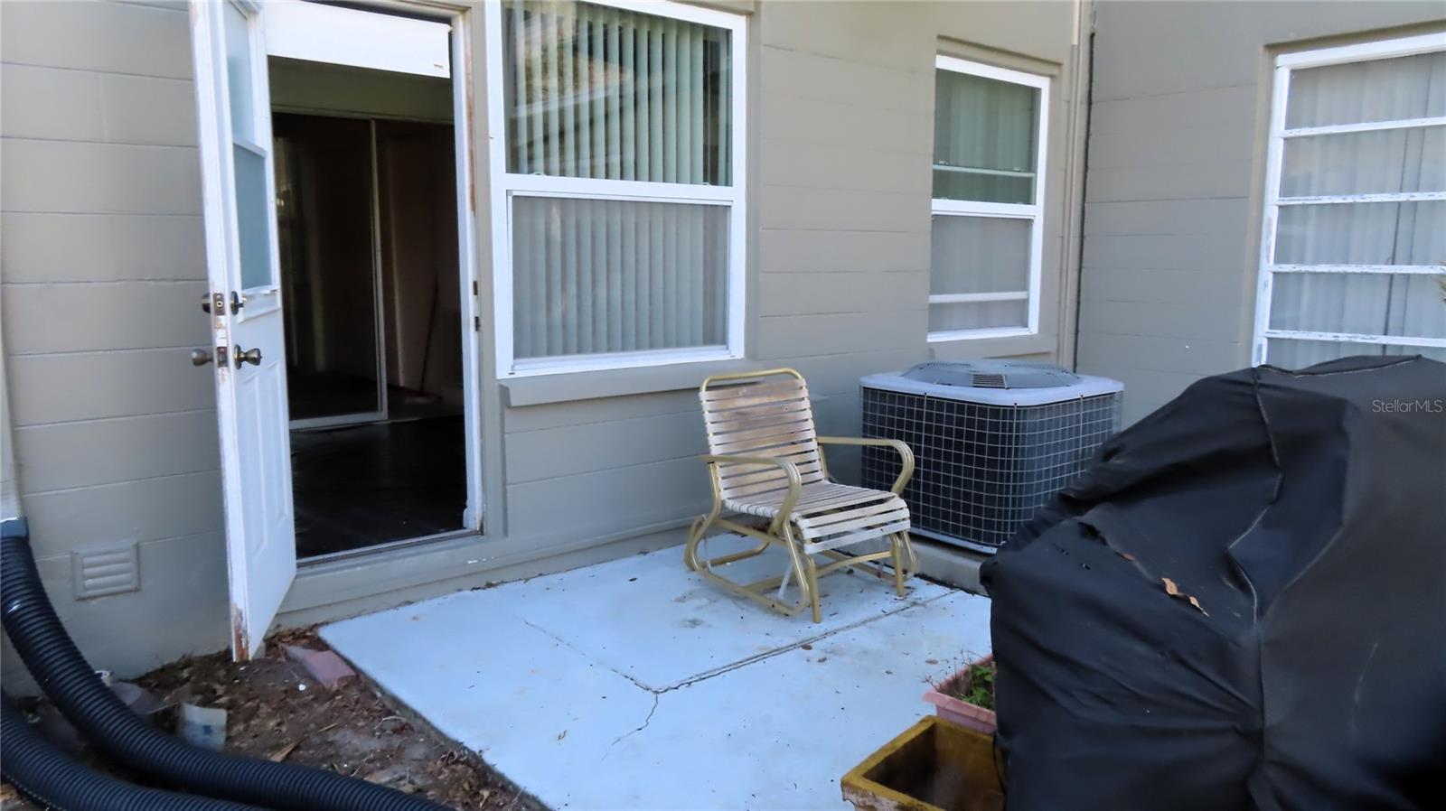 ON TOP OF THE WORLD - Residential