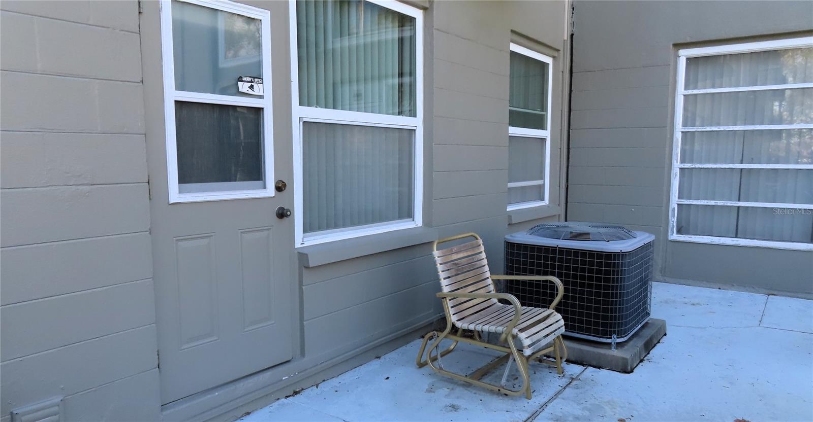 ON TOP OF THE WORLD - Residential