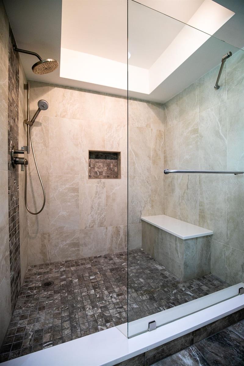 CONDO ON THE BAY - Residential Lease