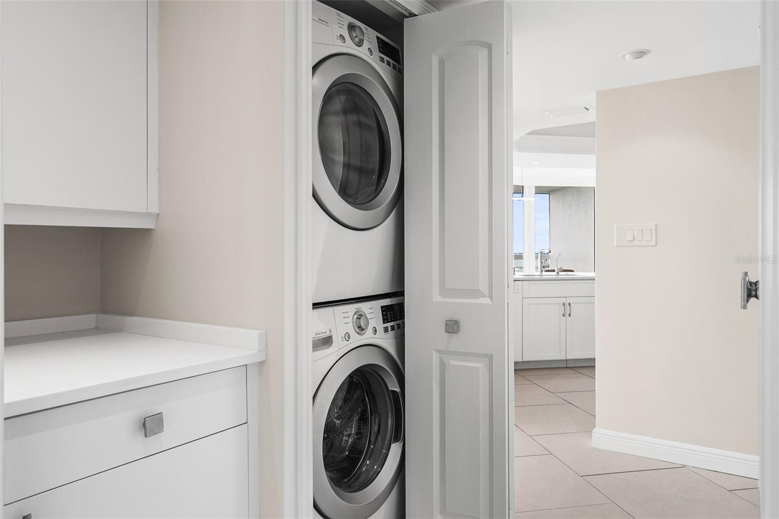 CONDO ON THE BAY - Residential Lease