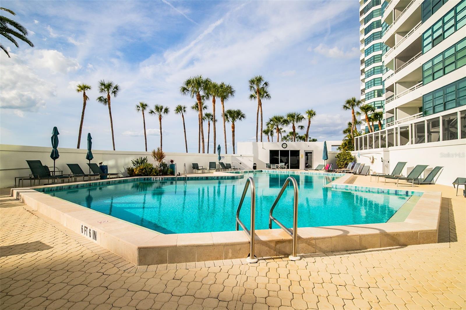 CONDO ON THE BAY - Residential Lease