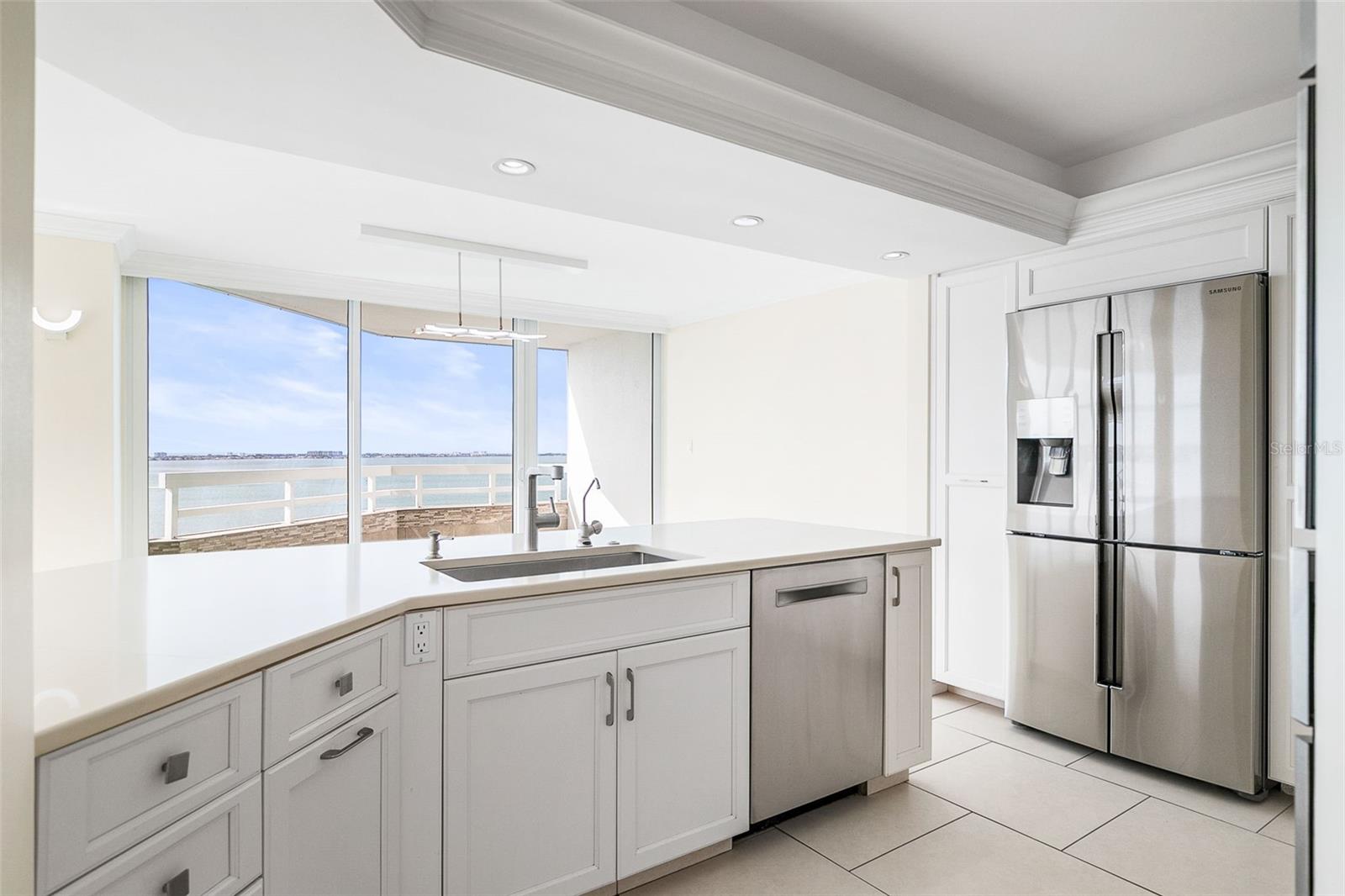 CONDO ON THE BAY - Residential Lease
