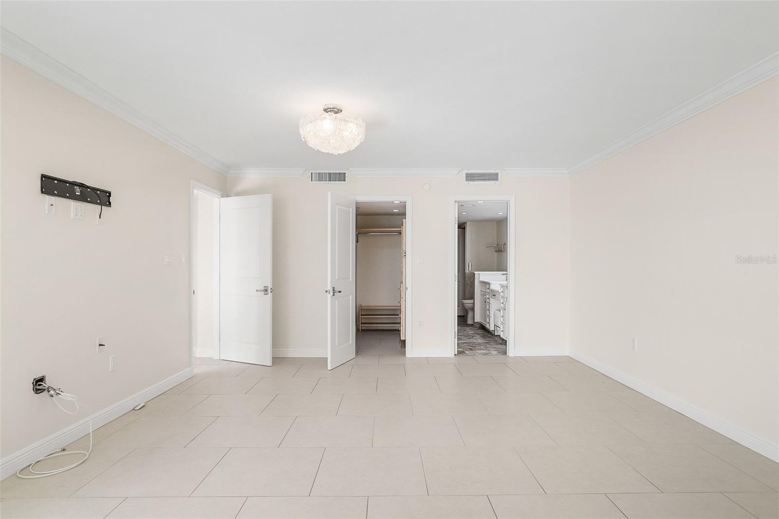 CONDO ON THE BAY - Residential Lease