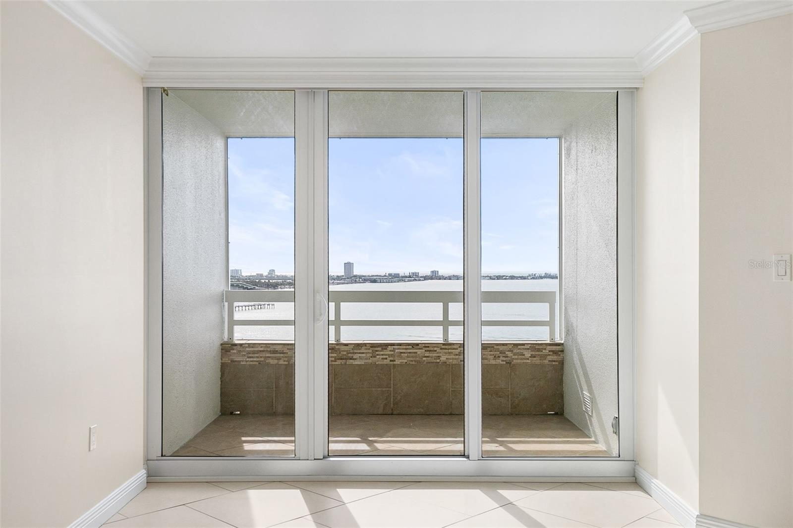 CONDO ON THE BAY - Residential Lease