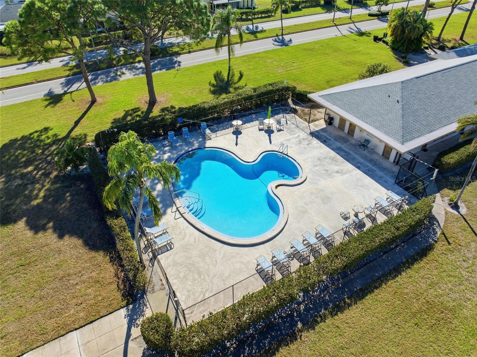 CHATEAUX DE BARDMOOR NO. 1 - Residential