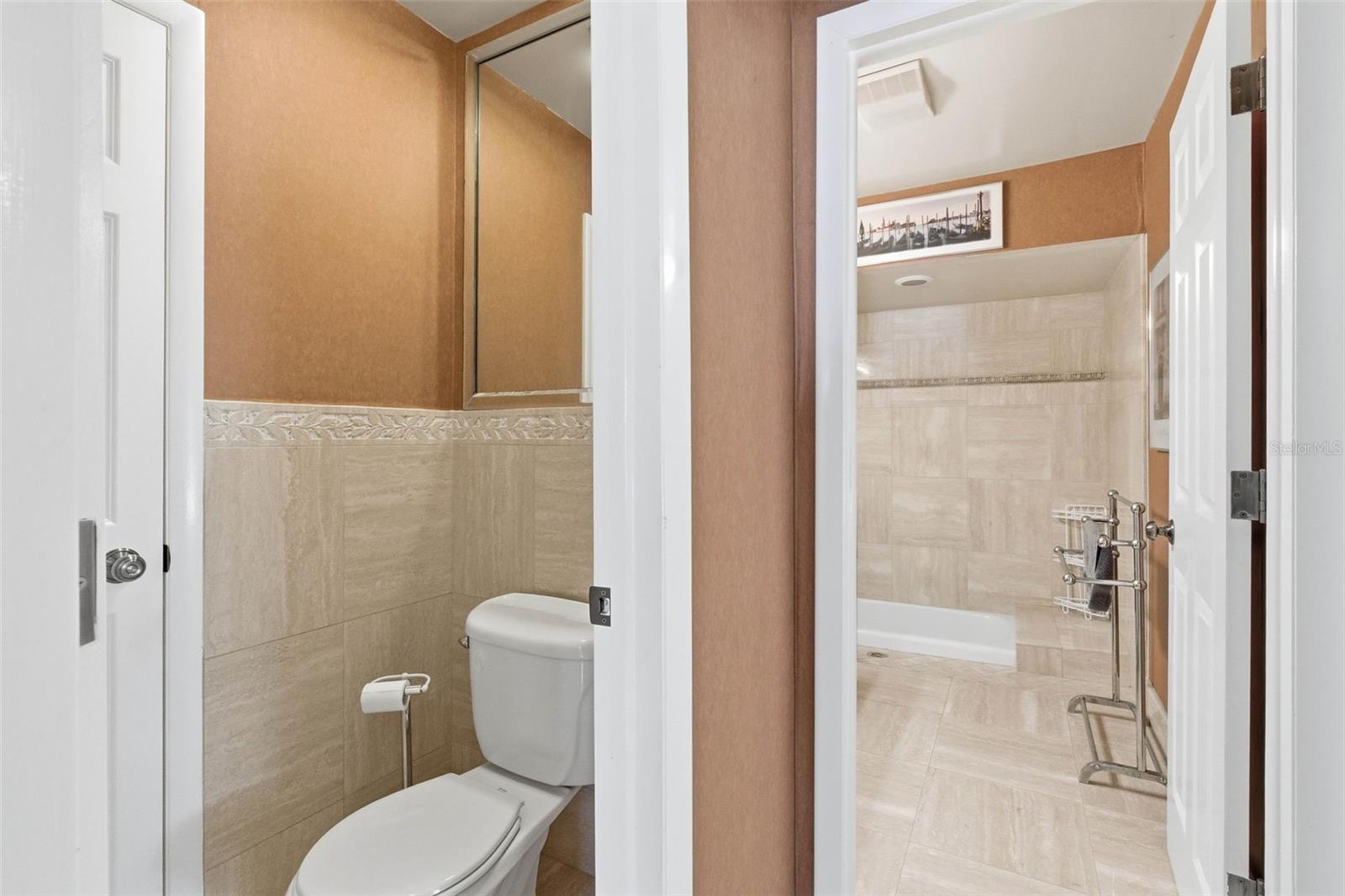 CHATEAUX DE BARDMOOR NO. 1 - Residential