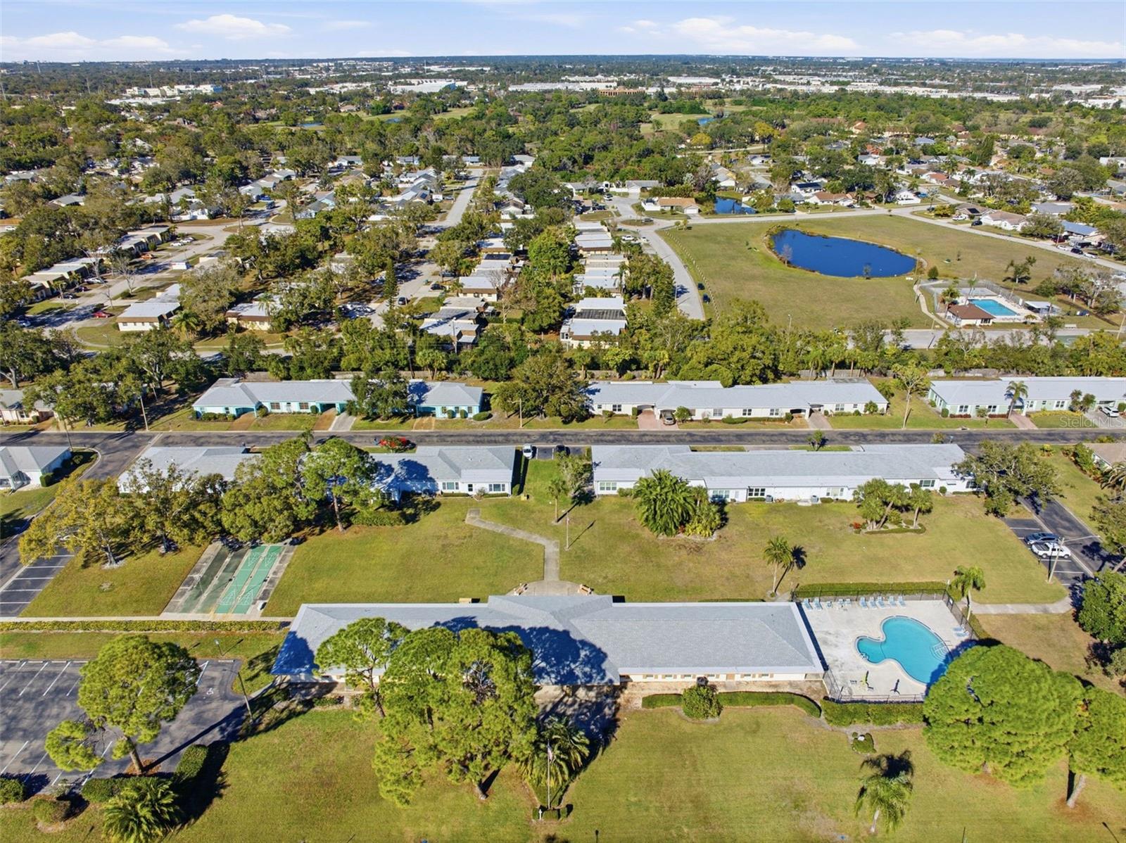 CHATEAUX DE BARDMOOR NO. 1 - Residential