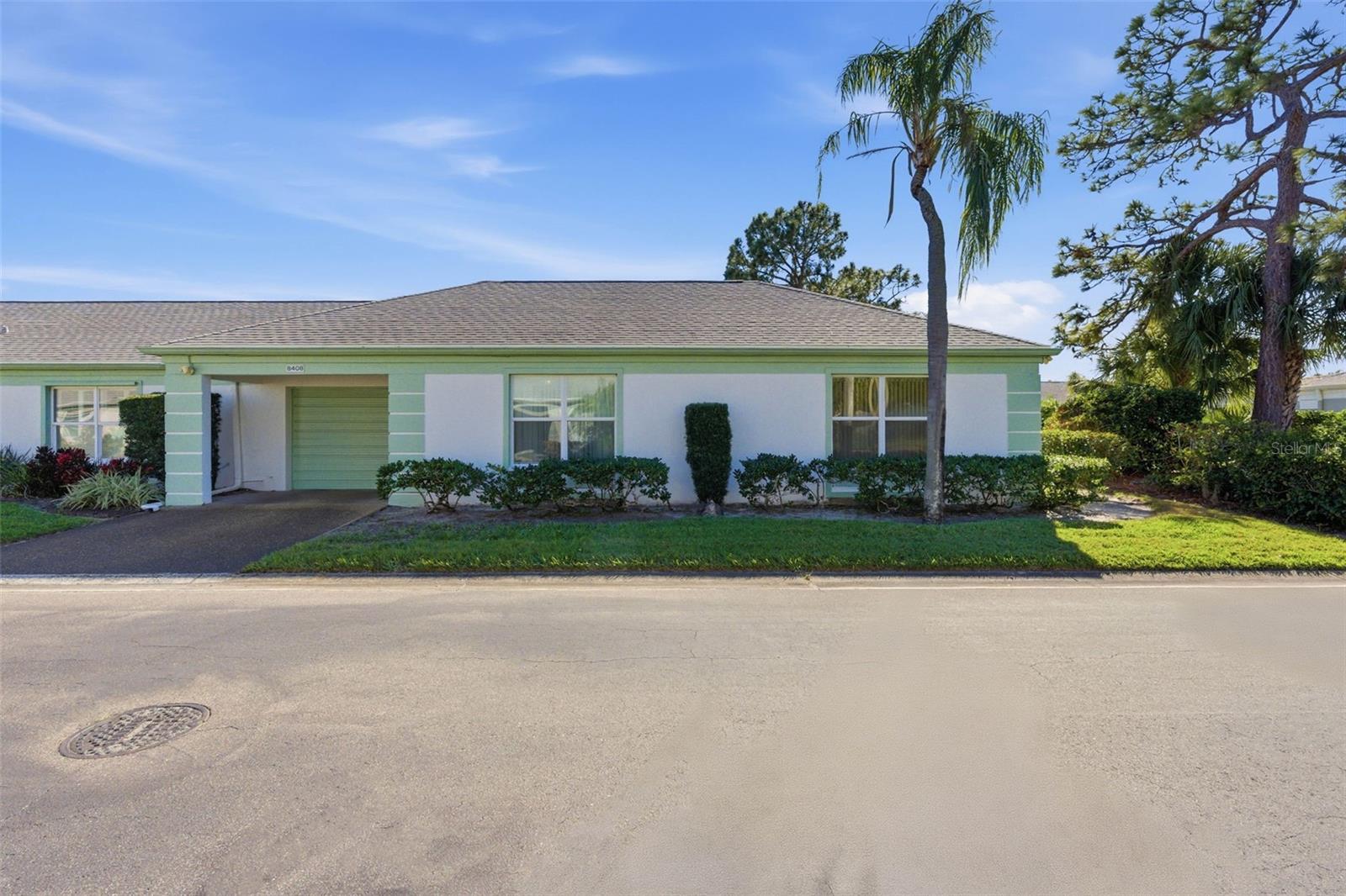 CHATEAUX DE BARDMOOR NO. 1 - Residential