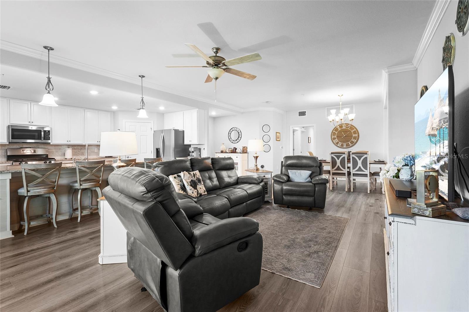 COACH HOMES IV AT LAKEWOOD NATIONAL PH 1 - Residential