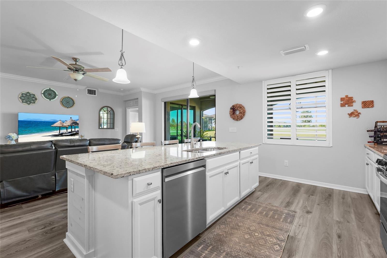 COACH HOMES IV AT LAKEWOOD NATIONAL PH 1 - Residential