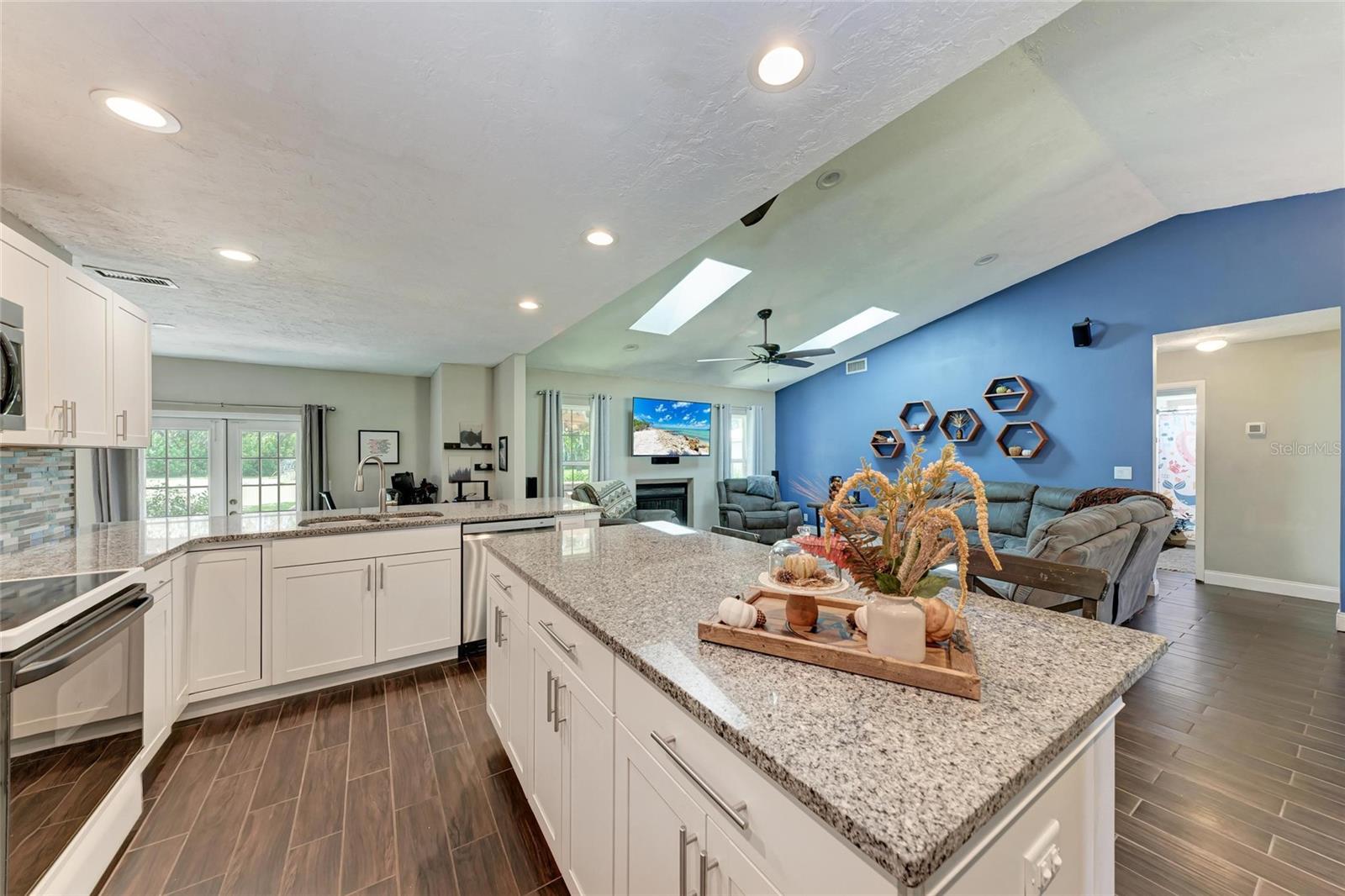 RACIMO RANCHES - Residential