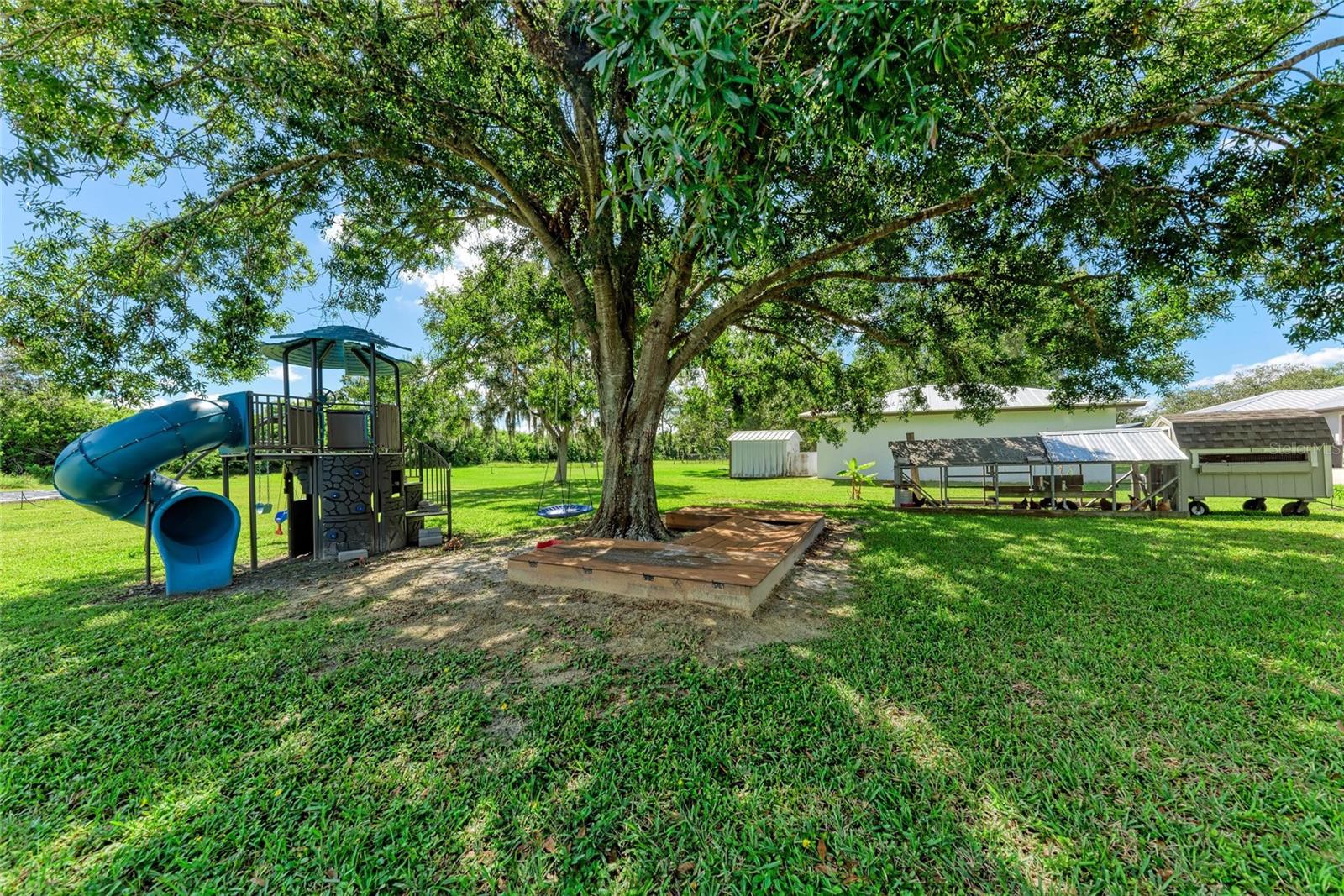 RACIMO RANCHES - Residential