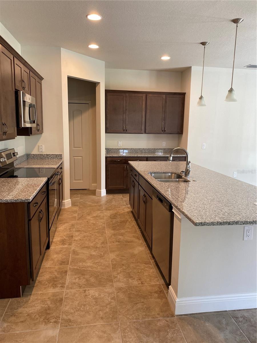 1220 GANTRY ROAD