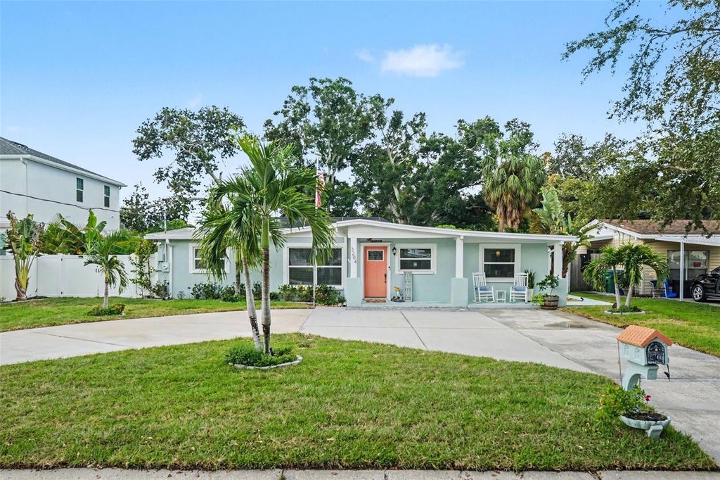 Photo of 3204 W Pearl Avenue, Tampa, FL 33611 (MLS # TB8549956)