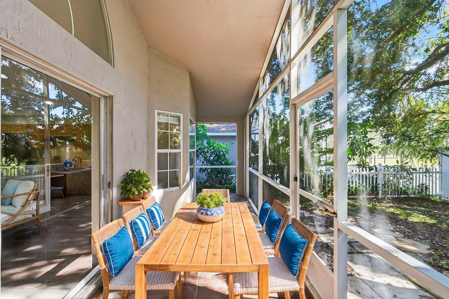 WESTON HILLS SUB - Residential