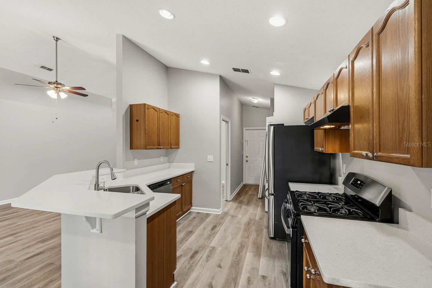 WESTON HILLS SUB - Residential