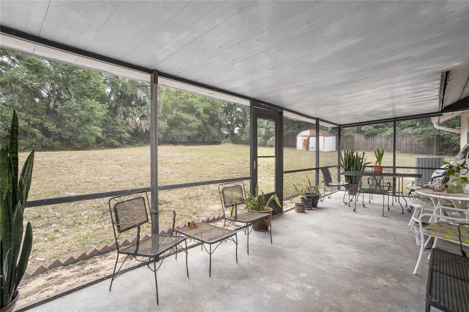 COLONY - Residential