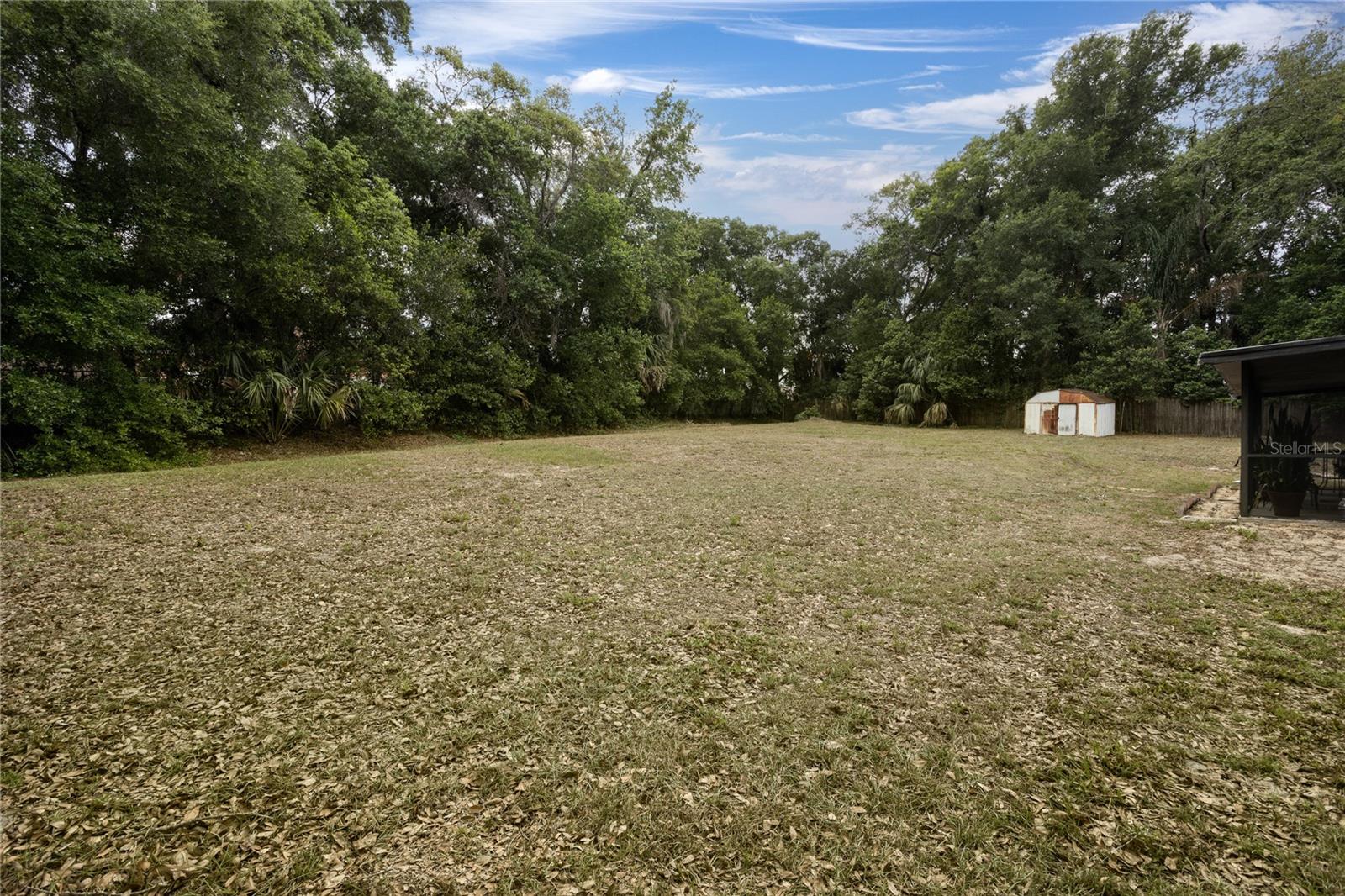 COLONY - Residential