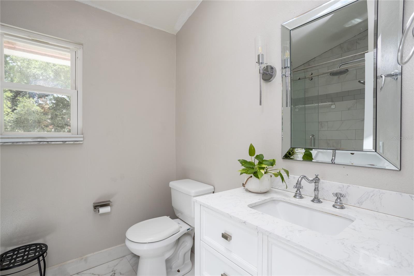 COLONY - Residential