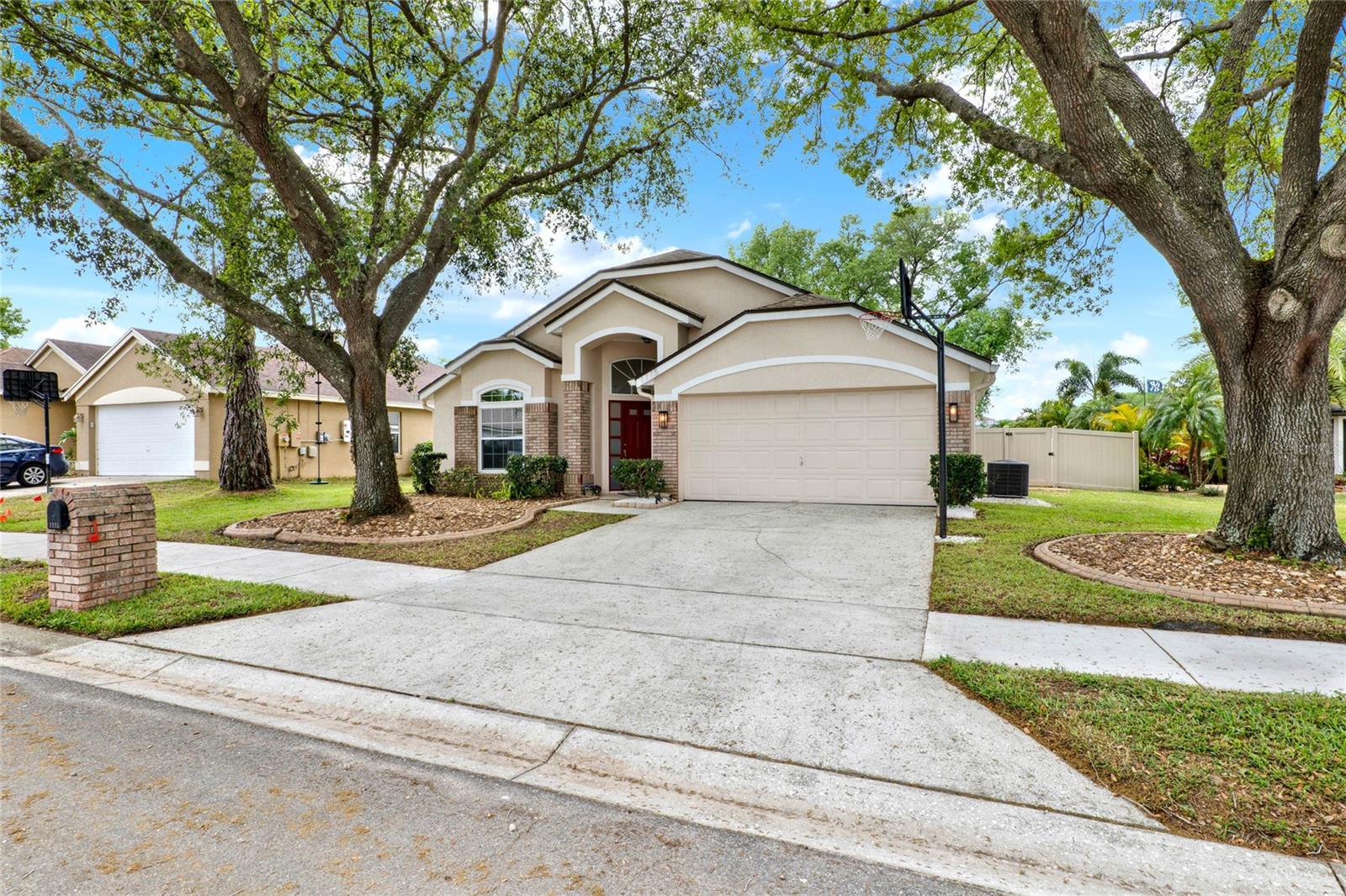 1115 PARKER CANAL COURT