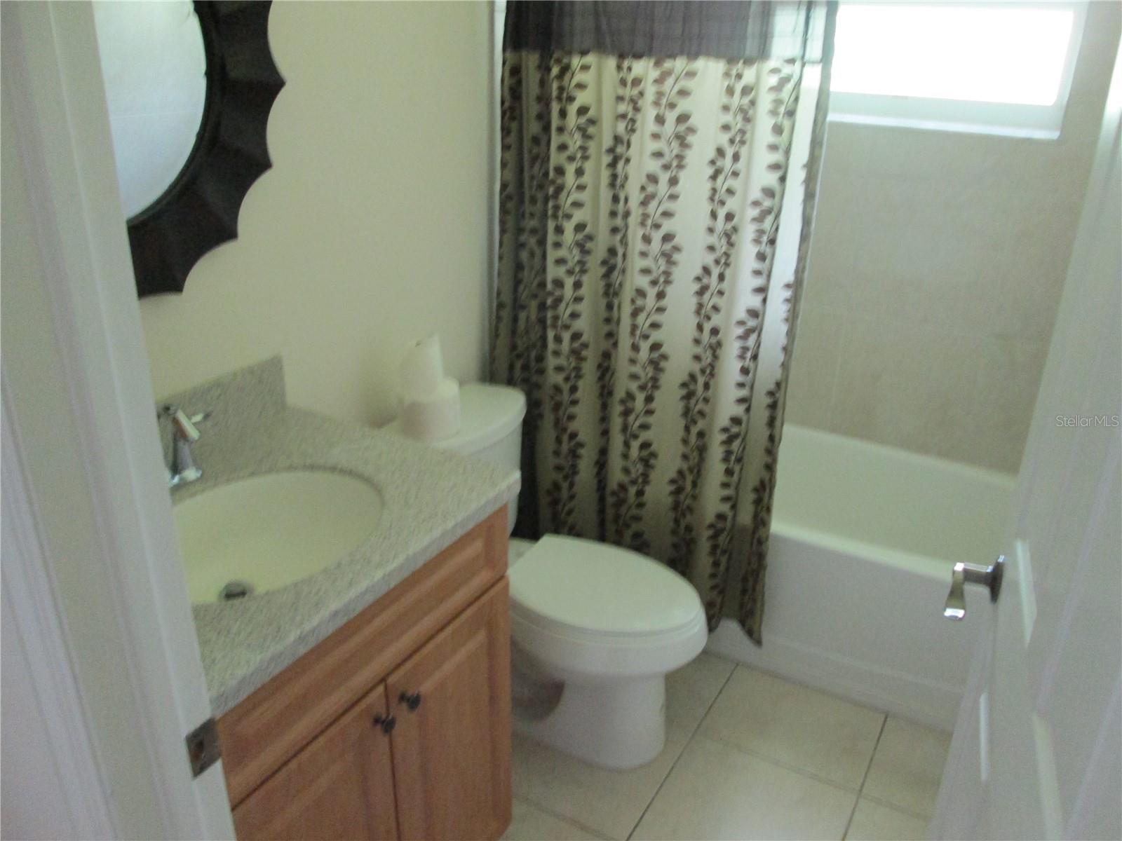 SOUTH VENICE - Residential Lease