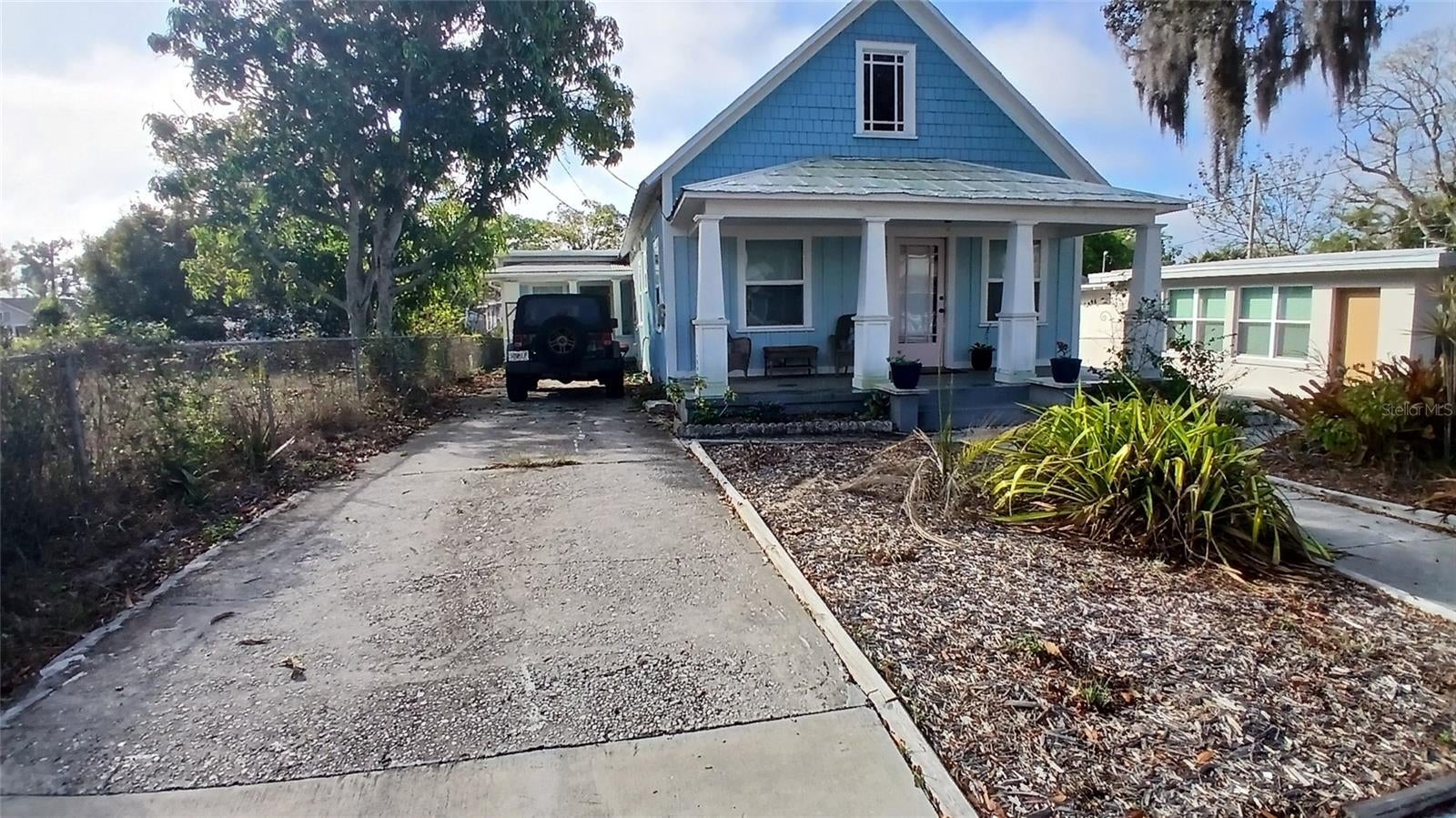 542 DIVISION STREET