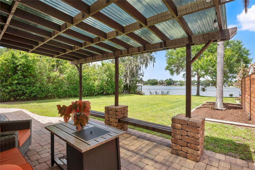 Photo of 619 Gatlin Avenue, Orlando, FL 32806 (MLS # O6399704)