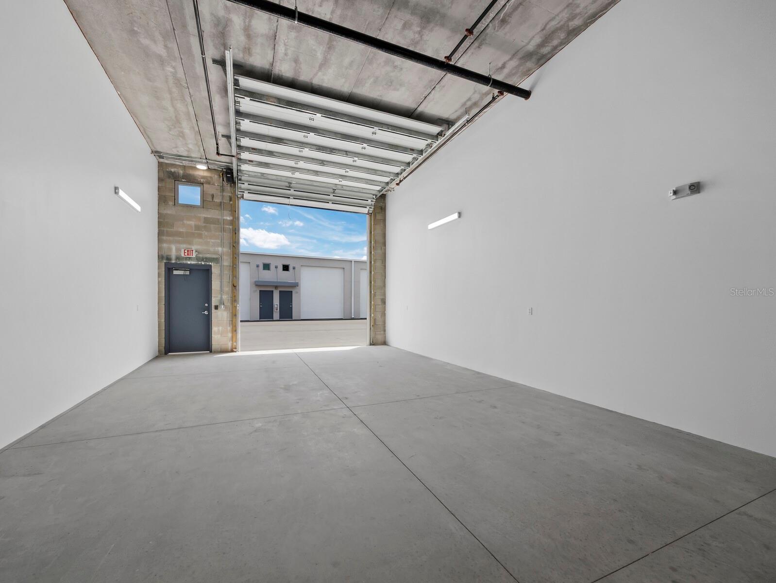SR 64 EXECUTIVE STORAGE - Residential