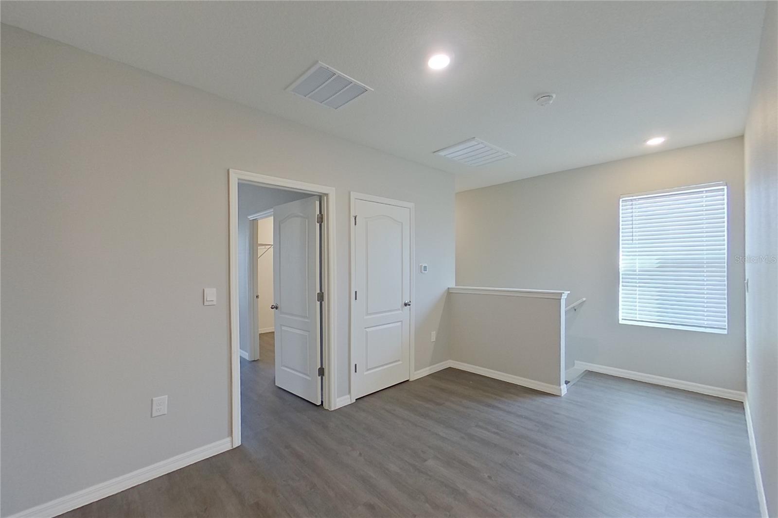 LAKE GRIFFIN RESERVE - Residential Lease