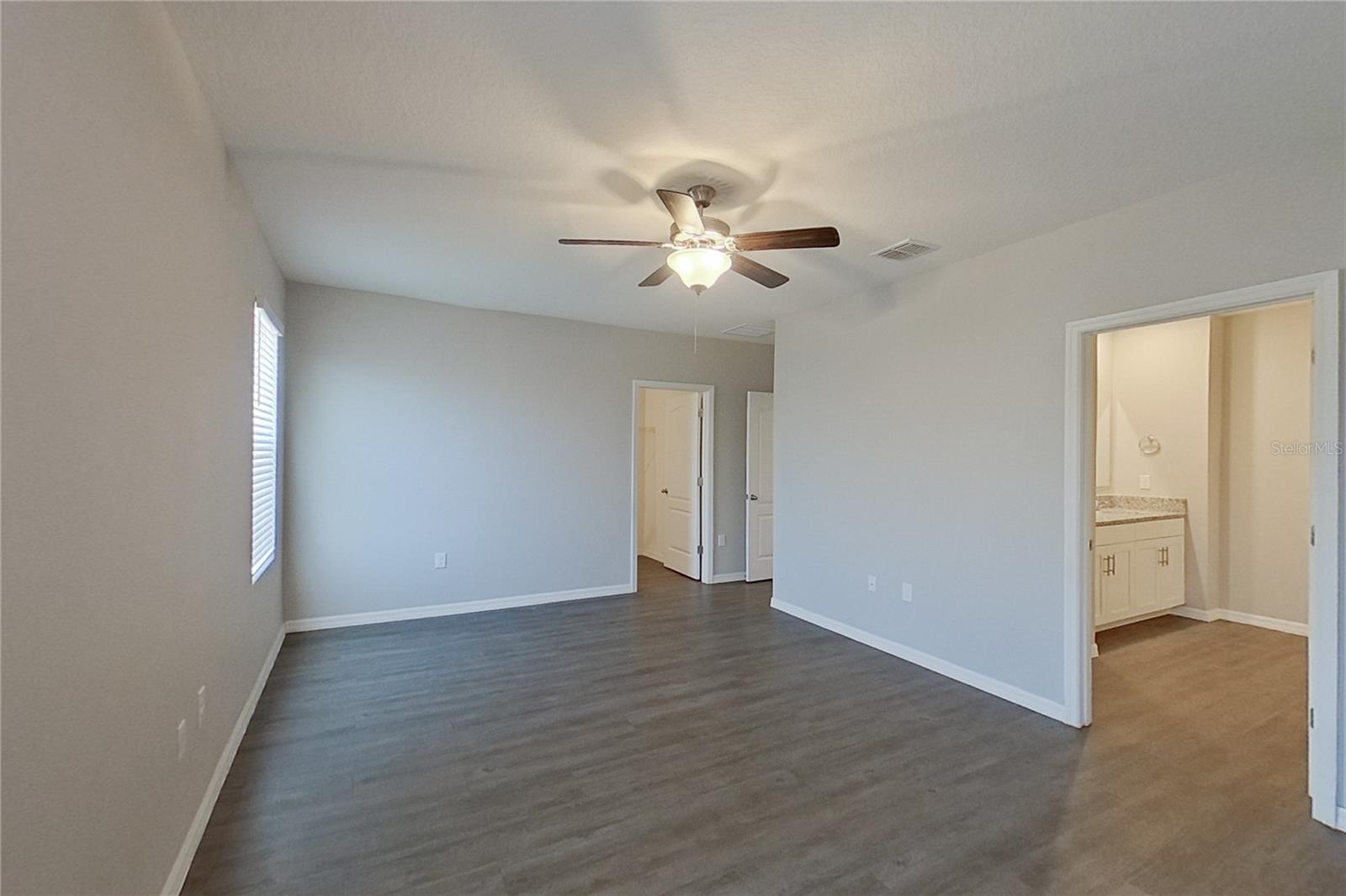 LAKE GRIFFIN RESERVE - Residential Lease