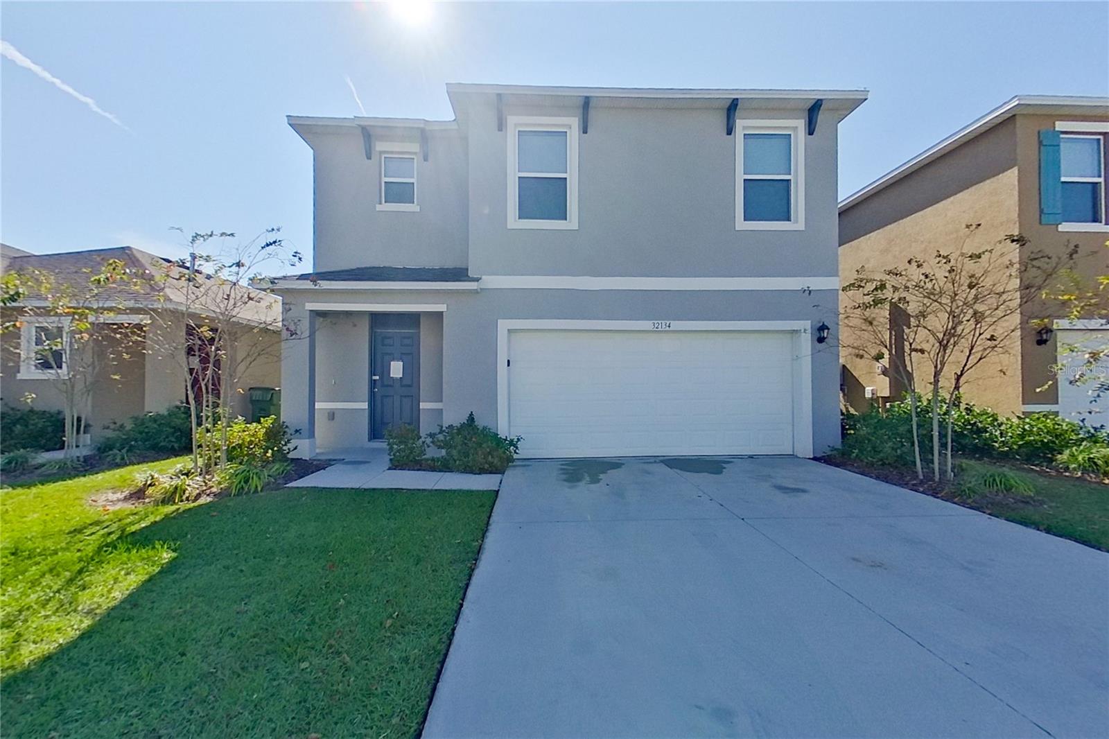 LAKE GRIFFIN RESERVE - Residential Lease