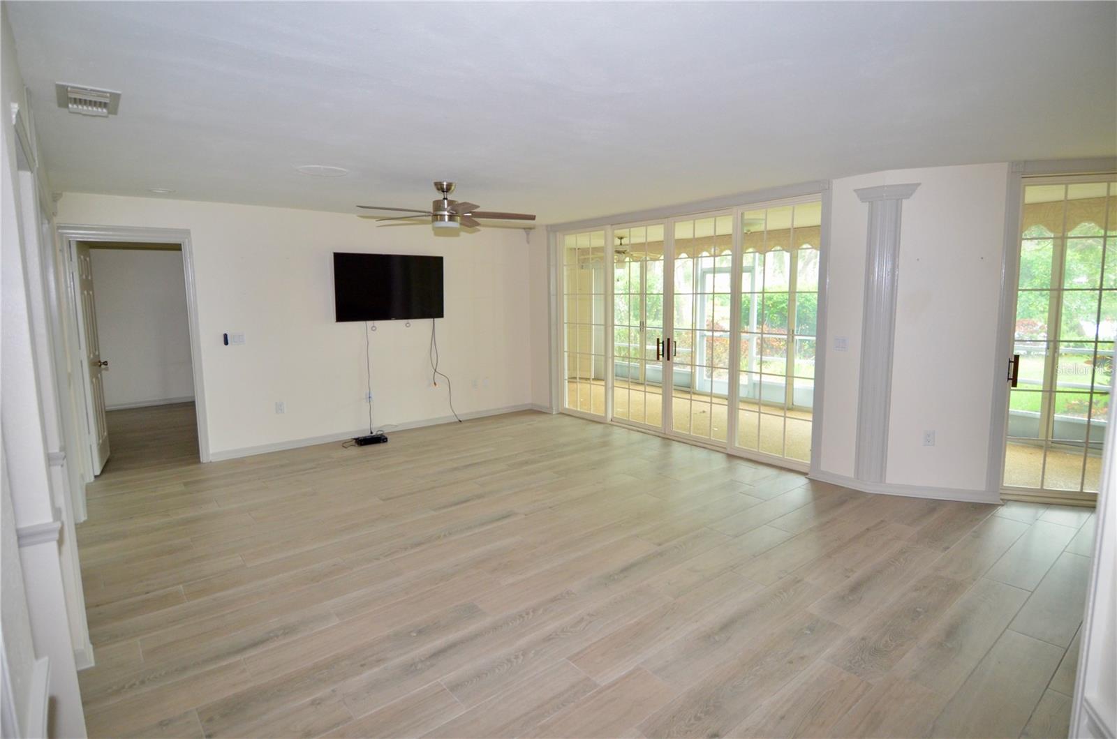 6101 34TH STREET W 1E