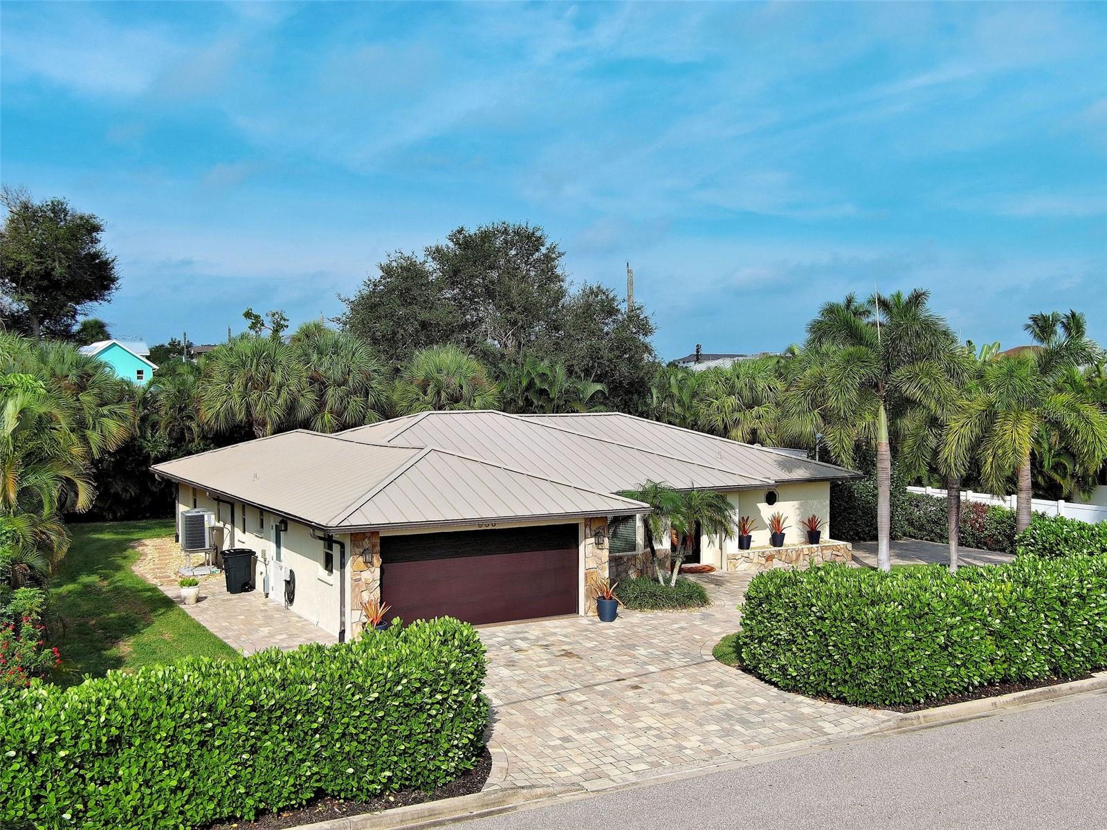 800 OSPREY STREET