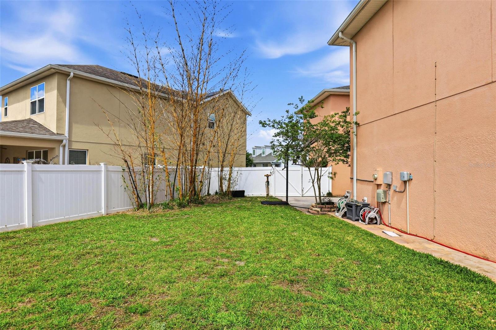 NEW RIVER LAKES PH 01 - Residential