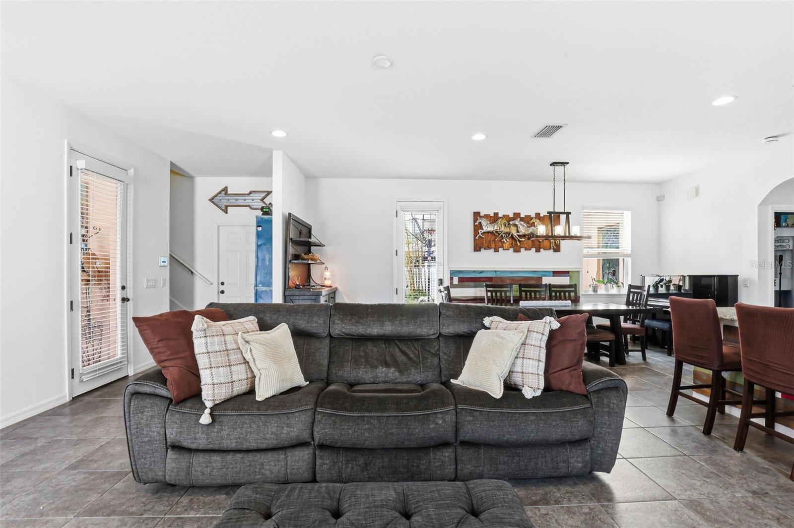 NEW RIVER LAKES PH 01 - Residential