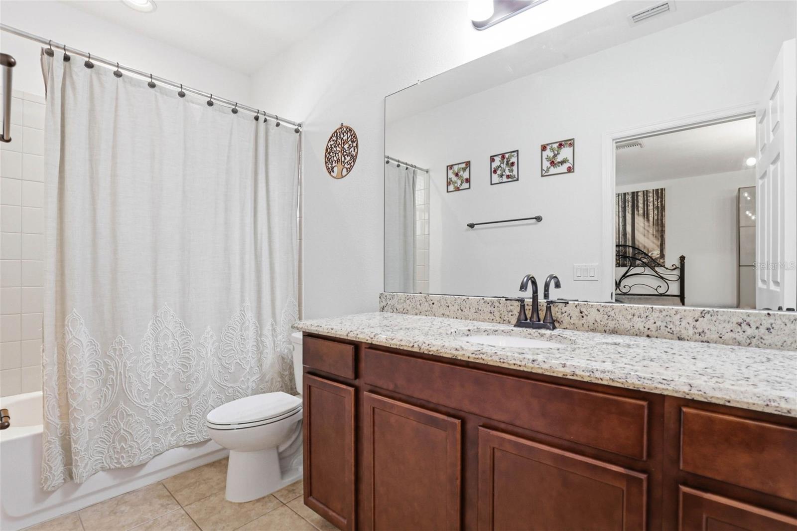 NEW RIVER LAKES PH 01 - Residential