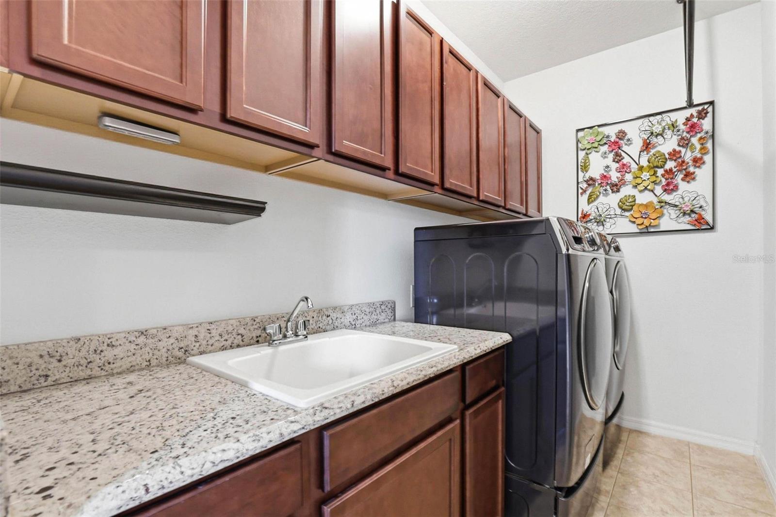 NEW RIVER LAKES PH 01 - Residential